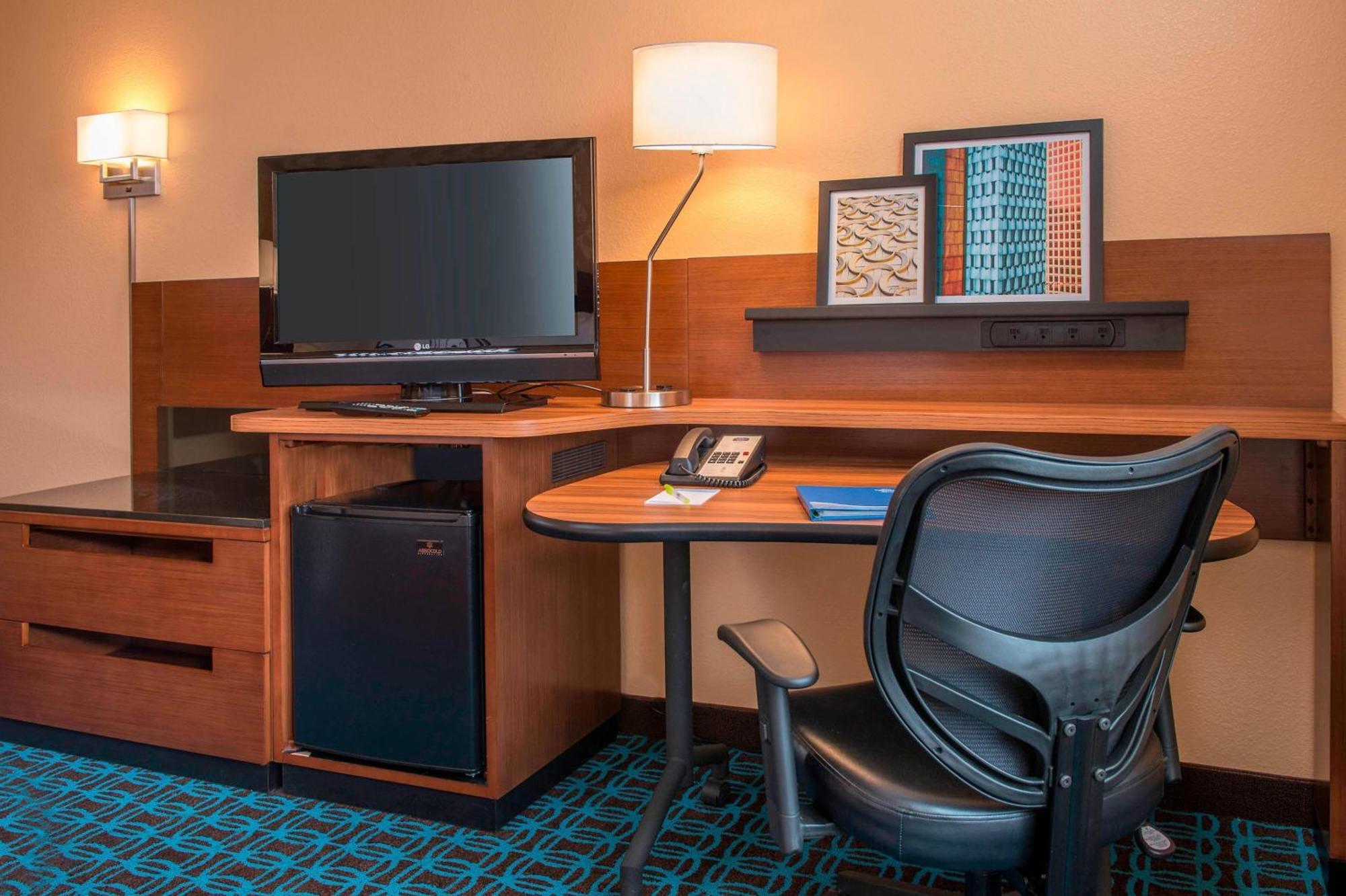 Fairfield Inn & Suites By Marriott פרדריק מראה חיצוני תמונה