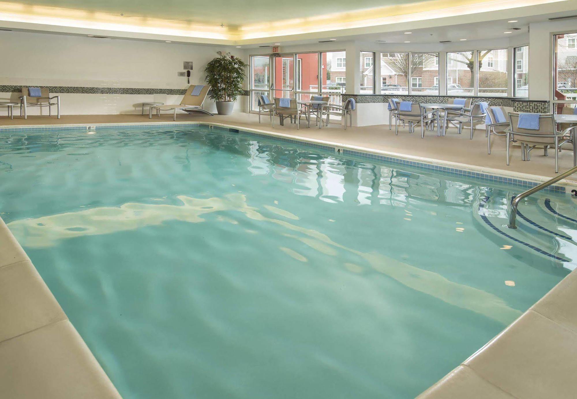 Fairfield Inn & Suites By Marriott פרדריק מראה חיצוני תמונה